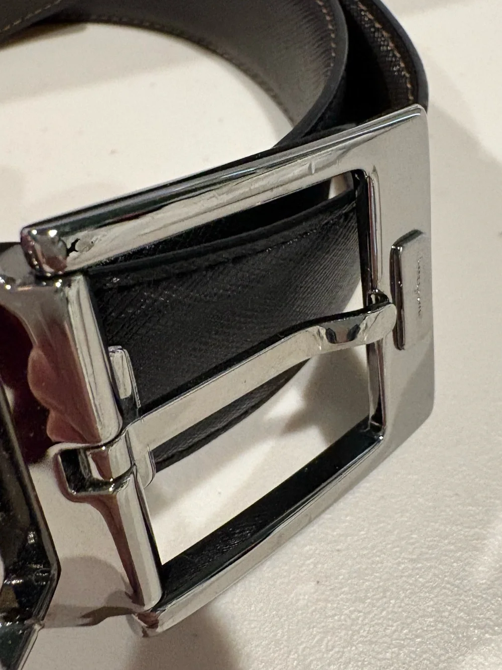 Salvatore Ferragamo - Men's Leather Belt. Black. Size 40